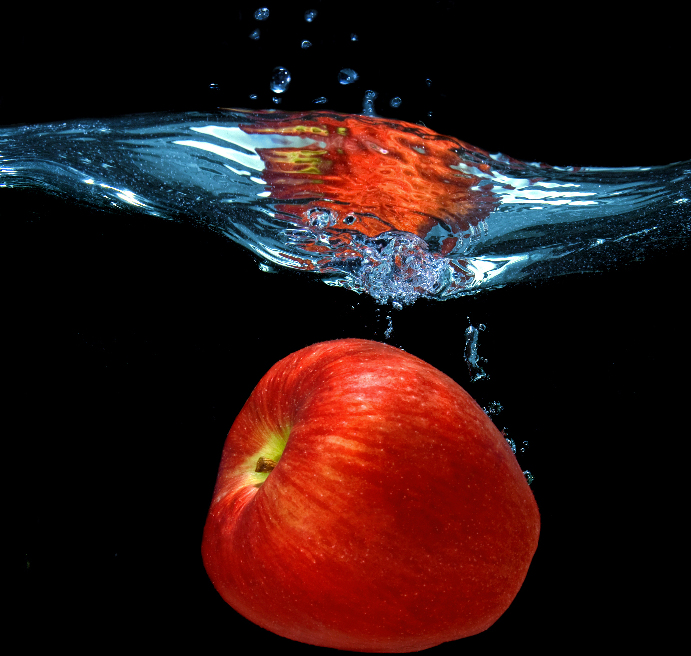 Apple, one of the top 10 best foods for burning belly fat